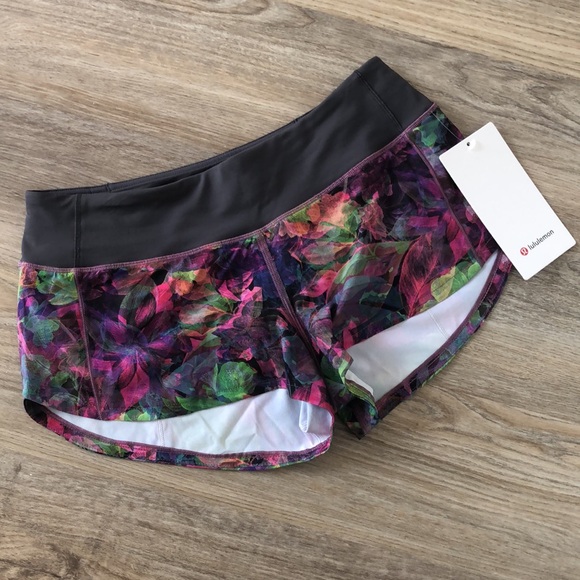 NWT Lululemon Speed Up Short Vivid Floral Tone Multi/Graphite Grey Size 4 - Picture 2 of 11